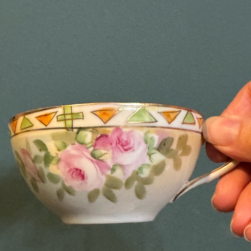 Vintage Nippon Art Deco Porcelain Teacup cup and Saucer pink roses geometric rim - Picture 6 of 12